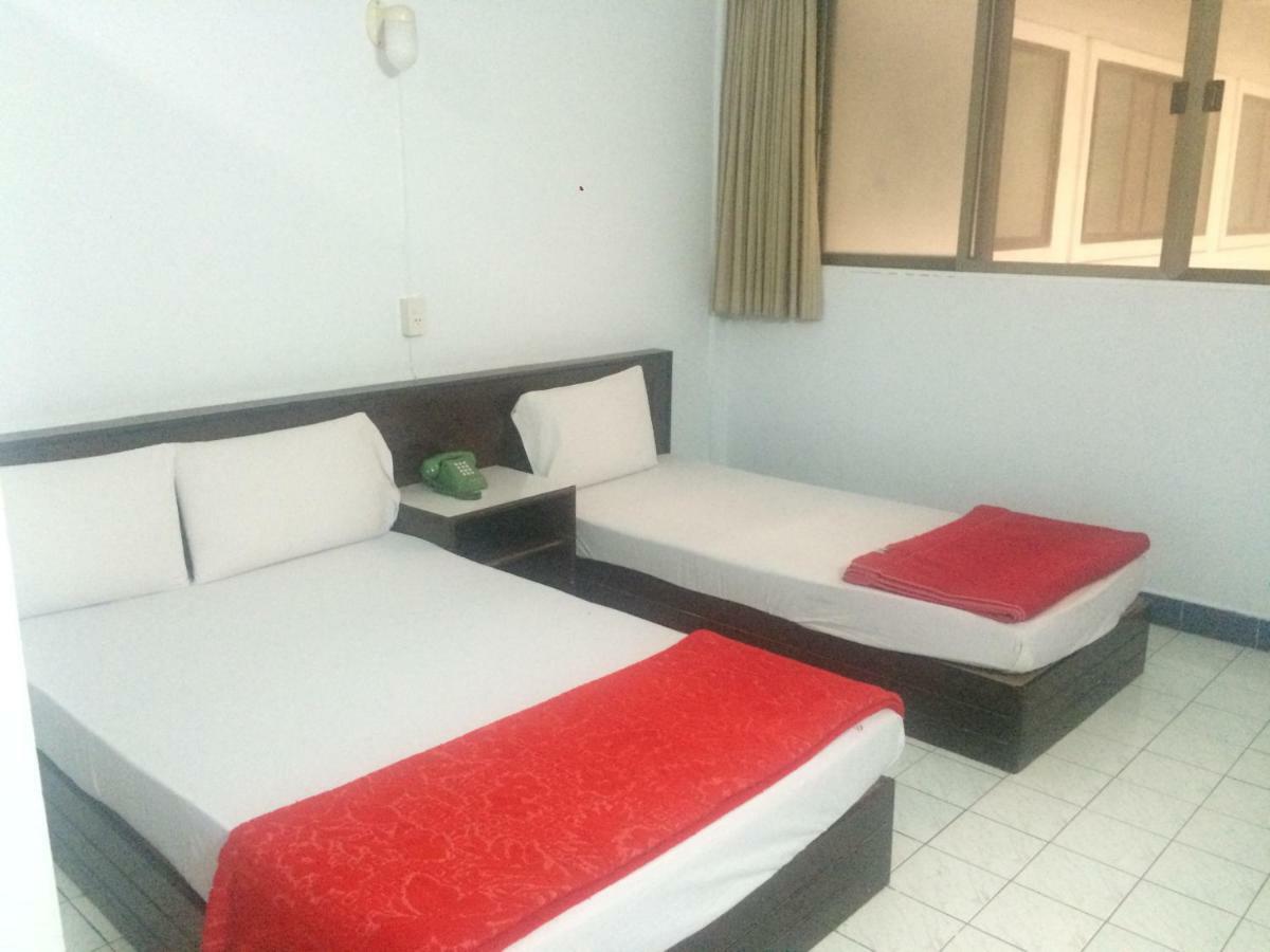 Thairungruang Hotel Surat Thani Exterior foto